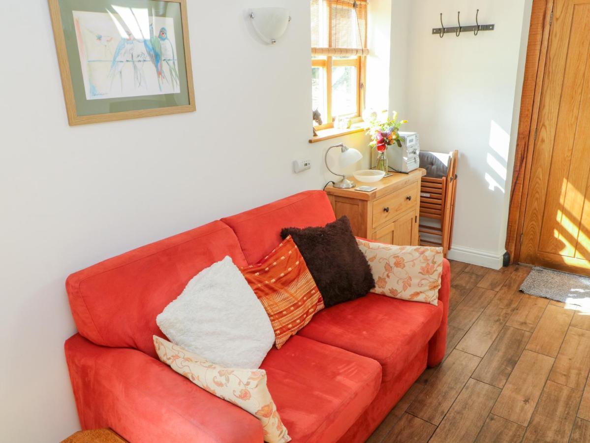 Chequer Stable Villa Brereton ภายนอก รูปภาพ